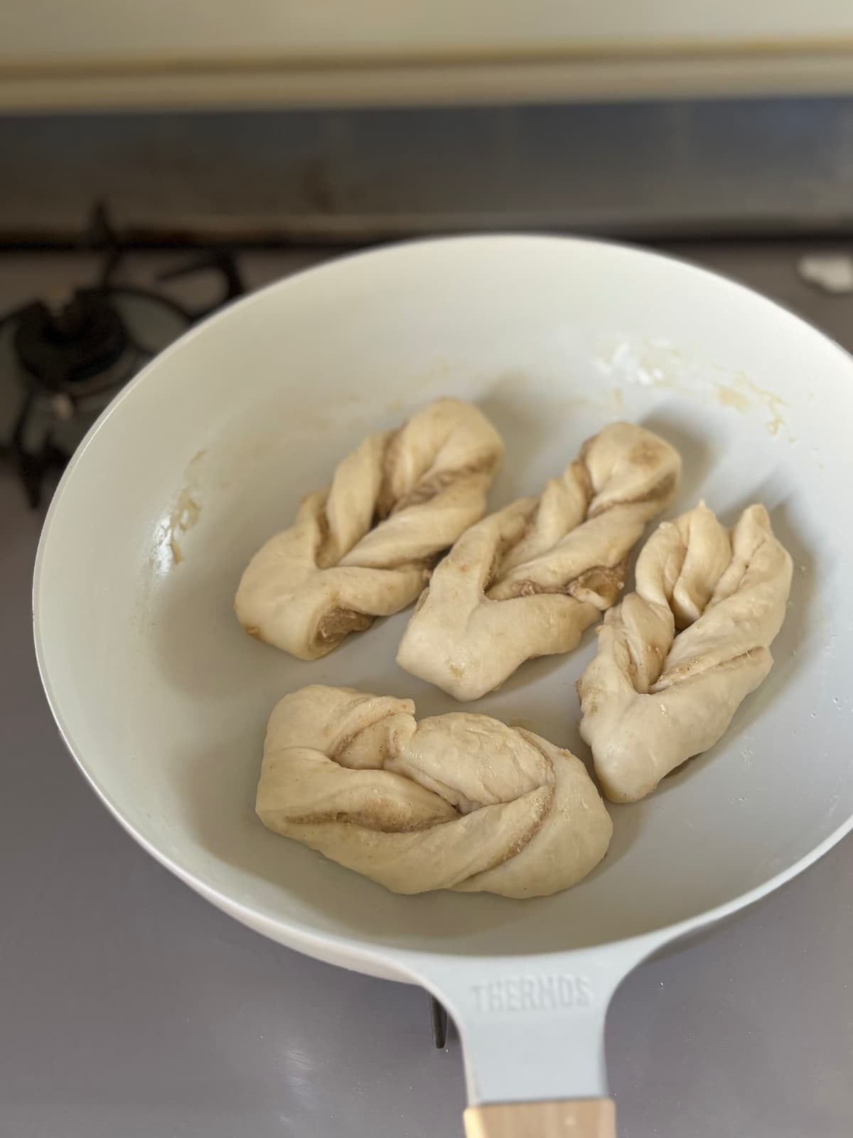 カルダモン,フライパン,パン,簡単レシピ,焼きたてパン,パンレシピ,花粉症