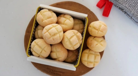 材料4つで簡単！サクサクでかわいい「メロンパンクッキー」レシピ