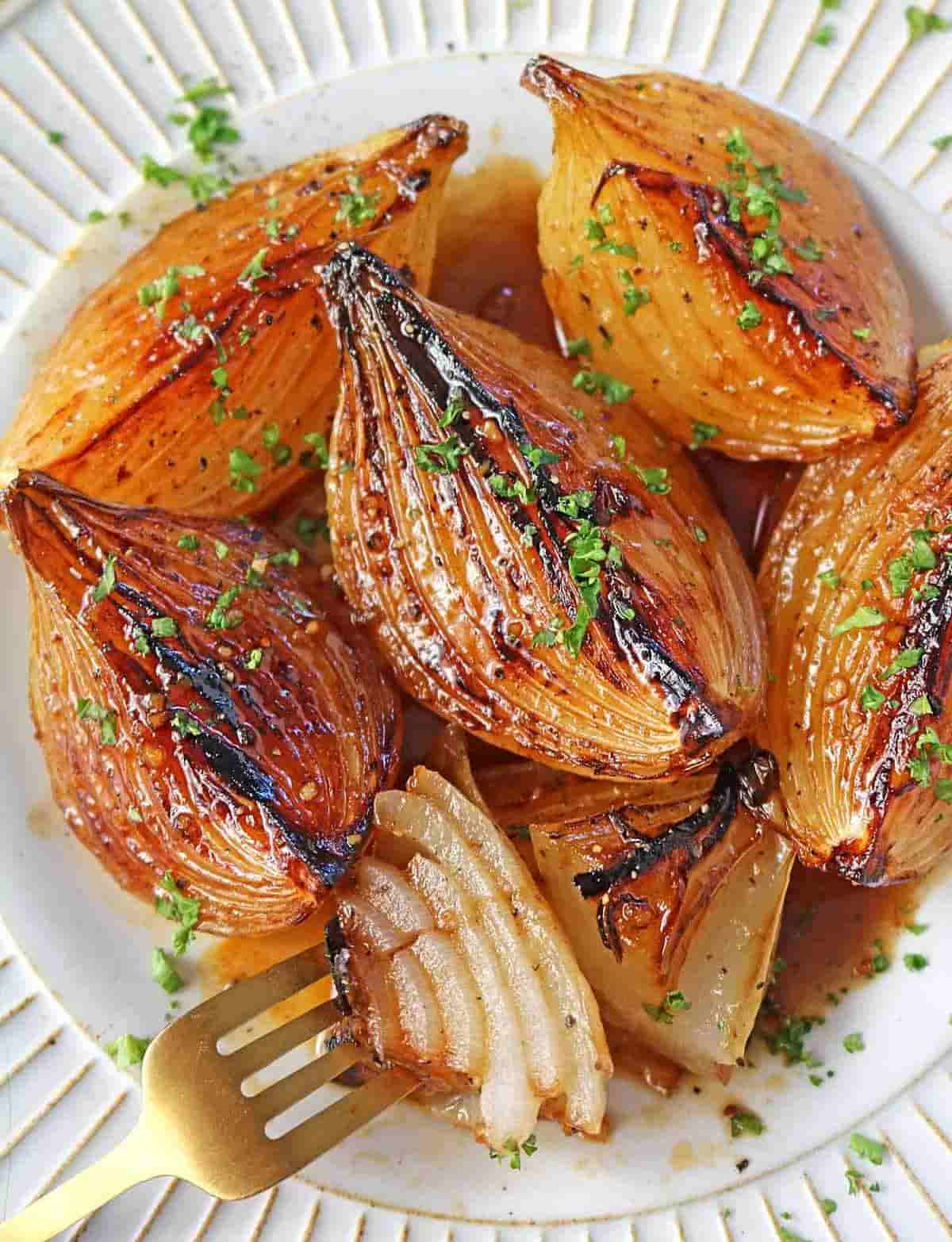 とろ甘でごちそう感たっぷり！焼いておいしい「新玉ねぎ」レシピ5選