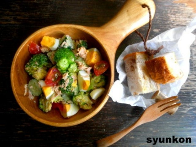 簡単！「ブロッコリーとゆで卵の和風ツナマヨサラダ」【作り置きも◎】