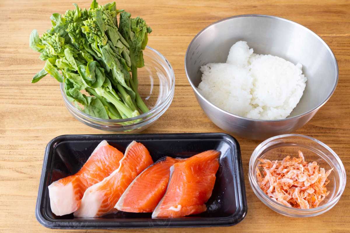 「鮭と桜えびのおにぎり」レシピ