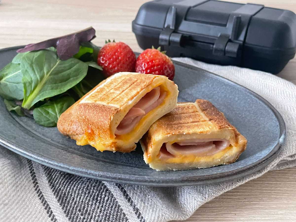 「COPAN レンジグリル ホットサンドメーカー」で作ったホットサンドの断面