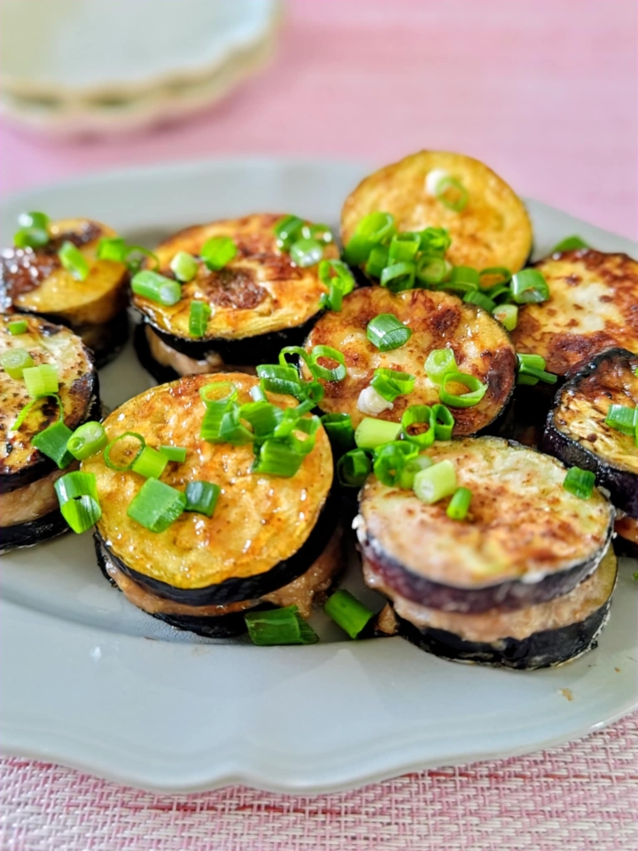 お弁当にも◎とろとろ食感がたまらない「なすのはさみ焼き」