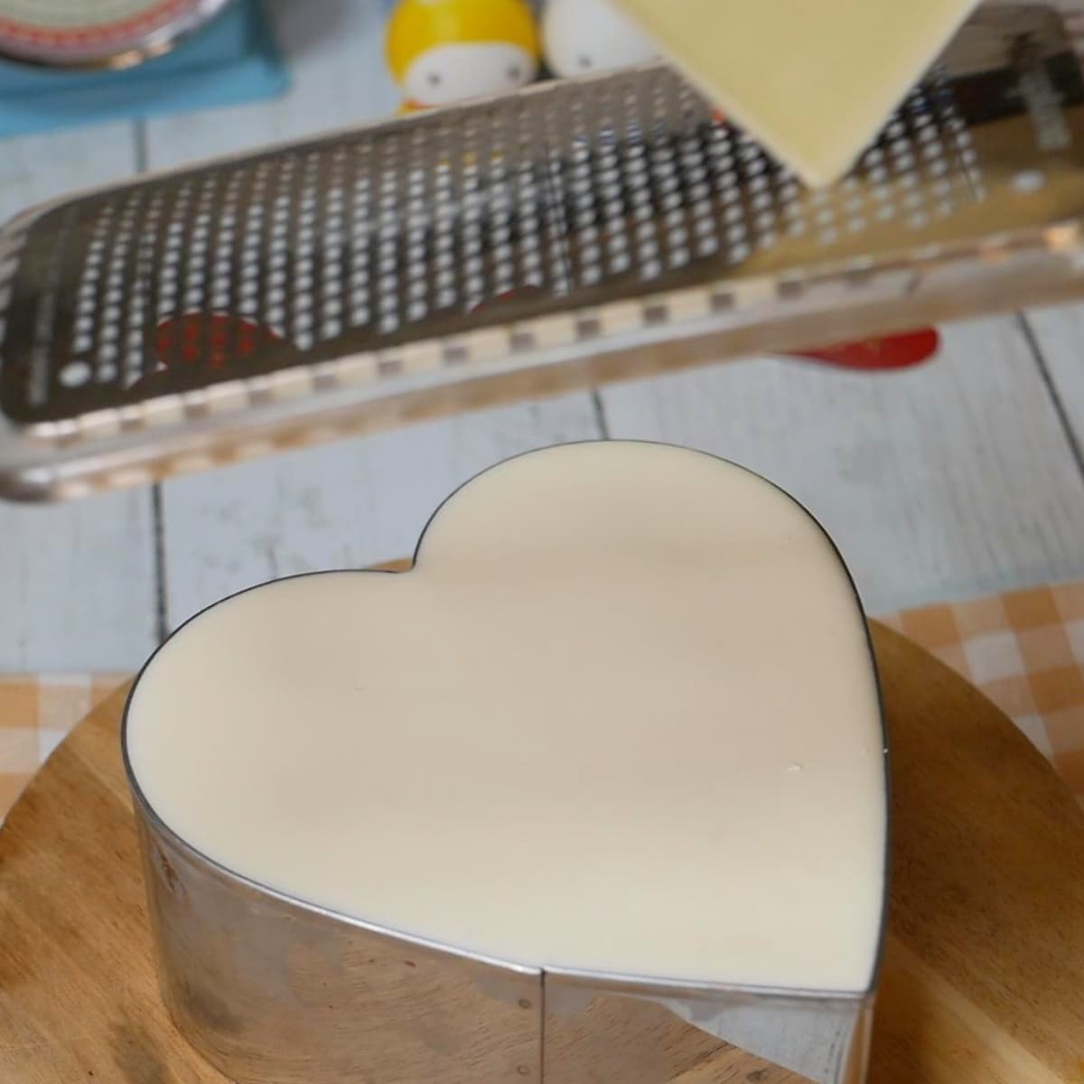 いちごのレアチーズケーキ手順07