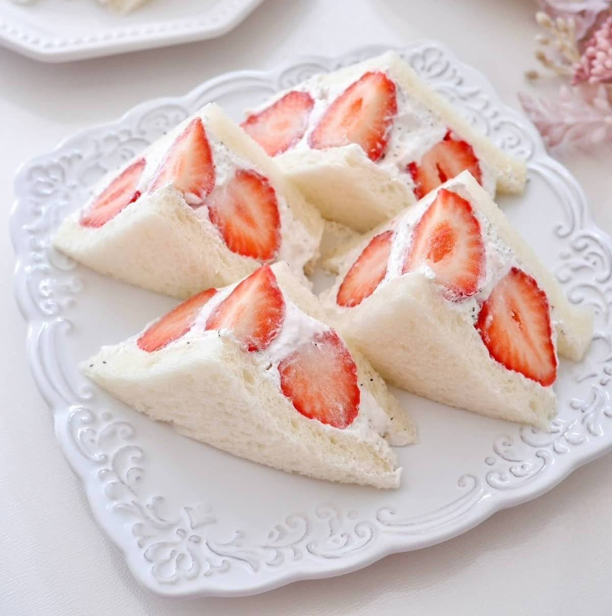 ピクニックにも♪「紅茶といちごのフルーツサンド」の作り方