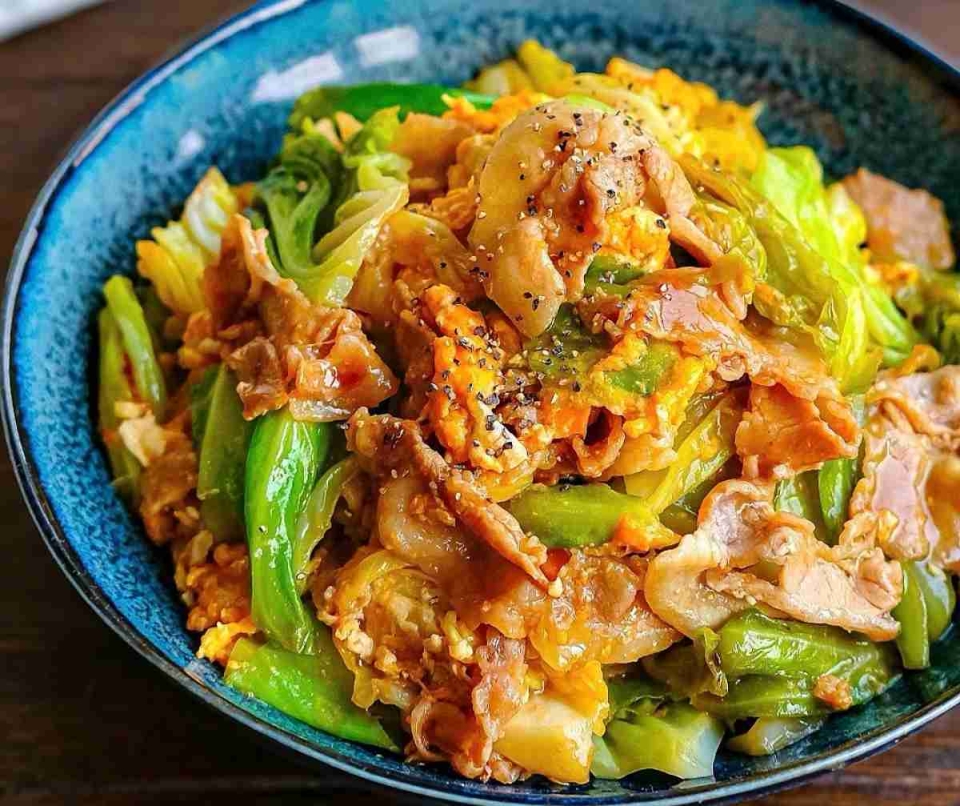 ご飯が止まらない！炒めるだけで絶品「キャベツ」おかず