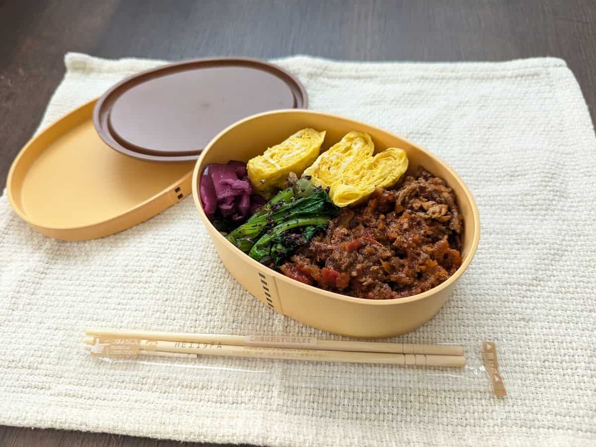 HAKOYA（ハコヤ） 抗菌塗り曲げわっぱ一段弁当使用例