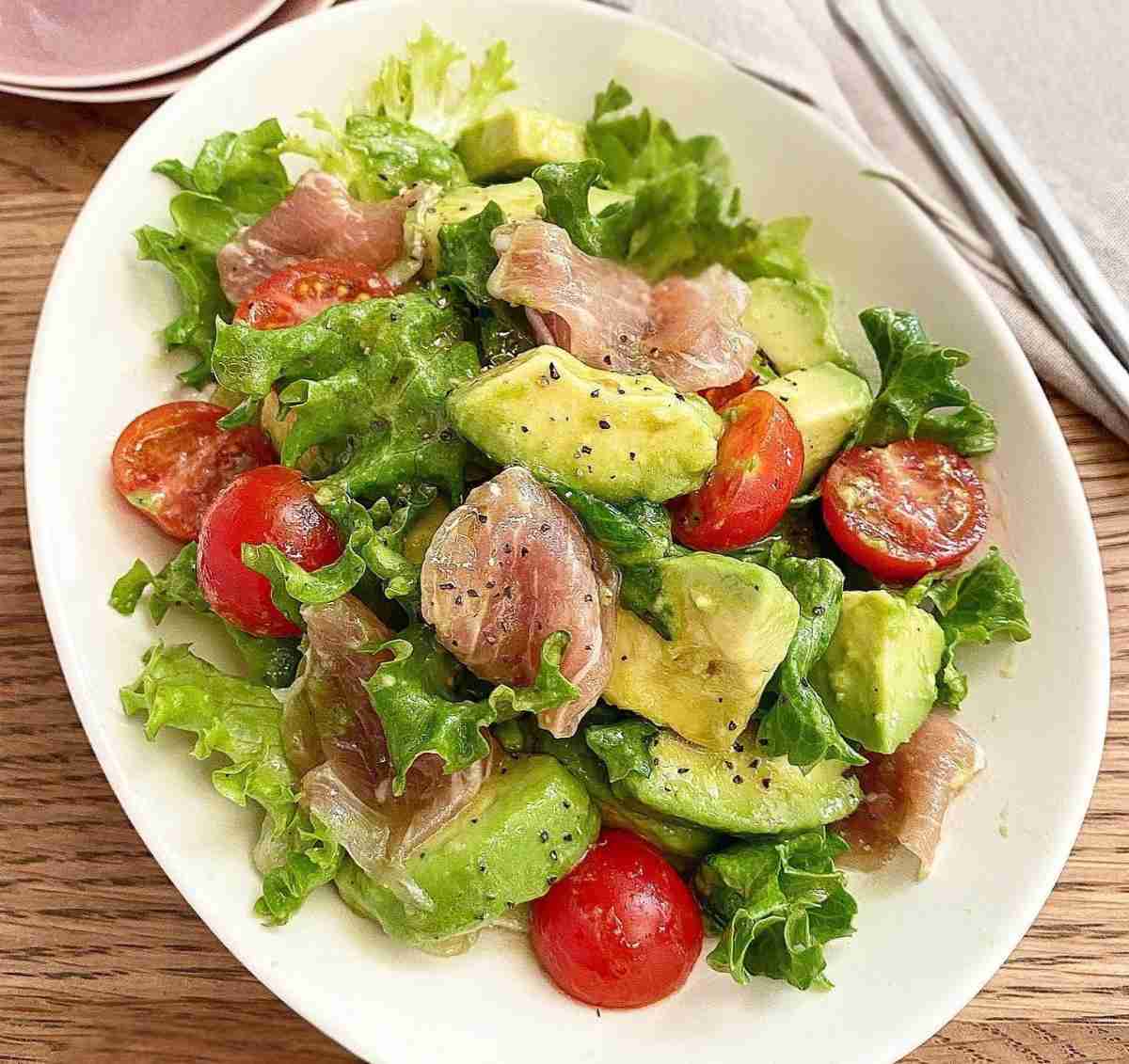 和えるだけで絶品！かんたん「アボカドサラダ」レシピ3選