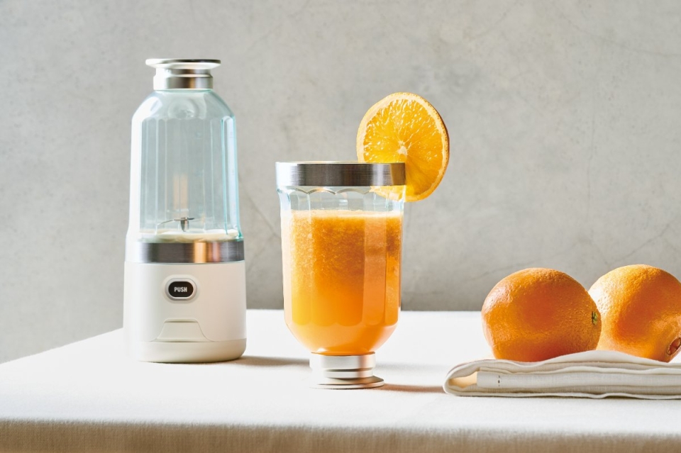 “グラスに変身”するブレンダー！レコルトのコードレスモデルが想像以上に便利