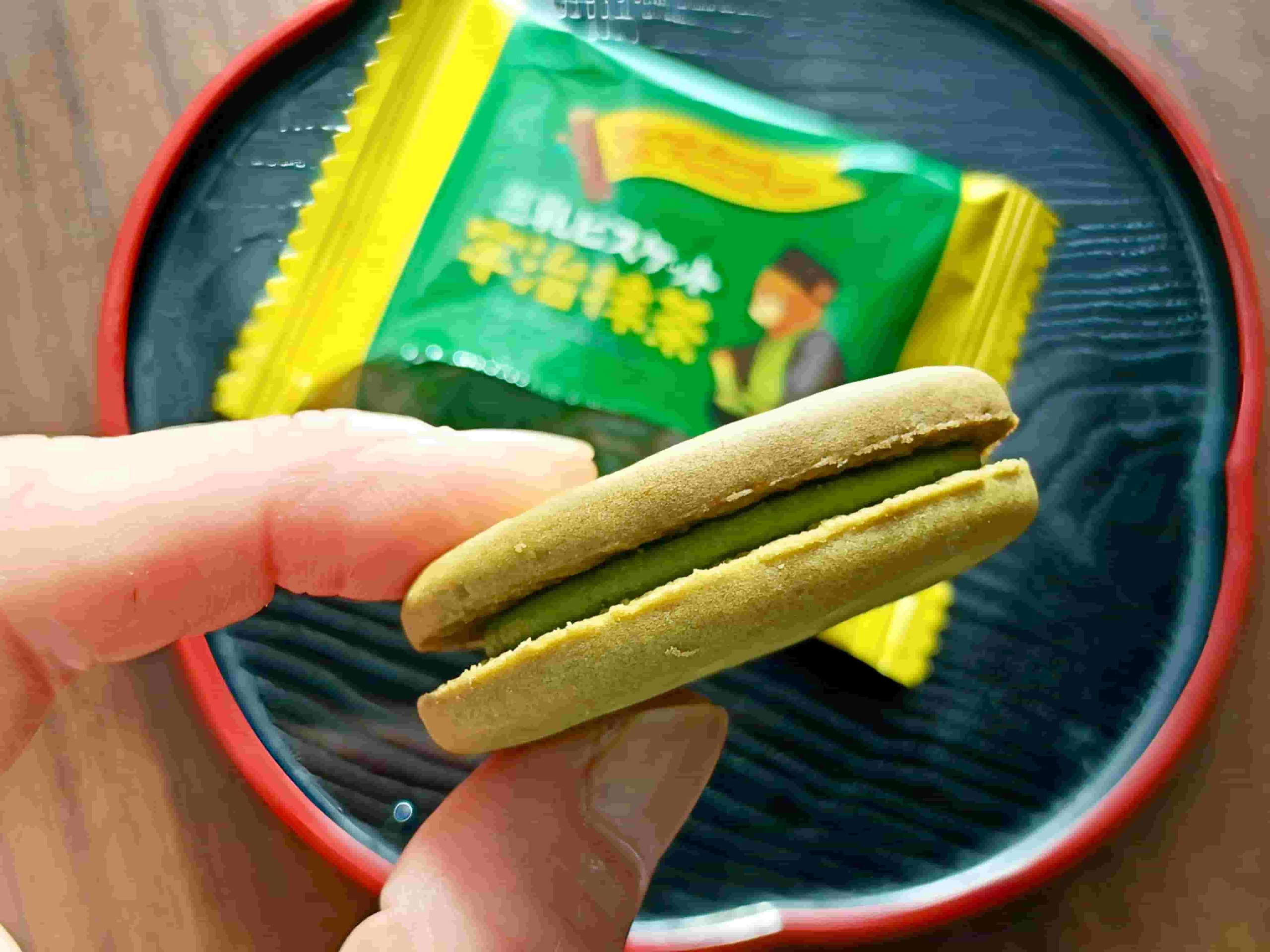 カルディコーヒーファーム「豆乳ビスケット　宇治抹茶」