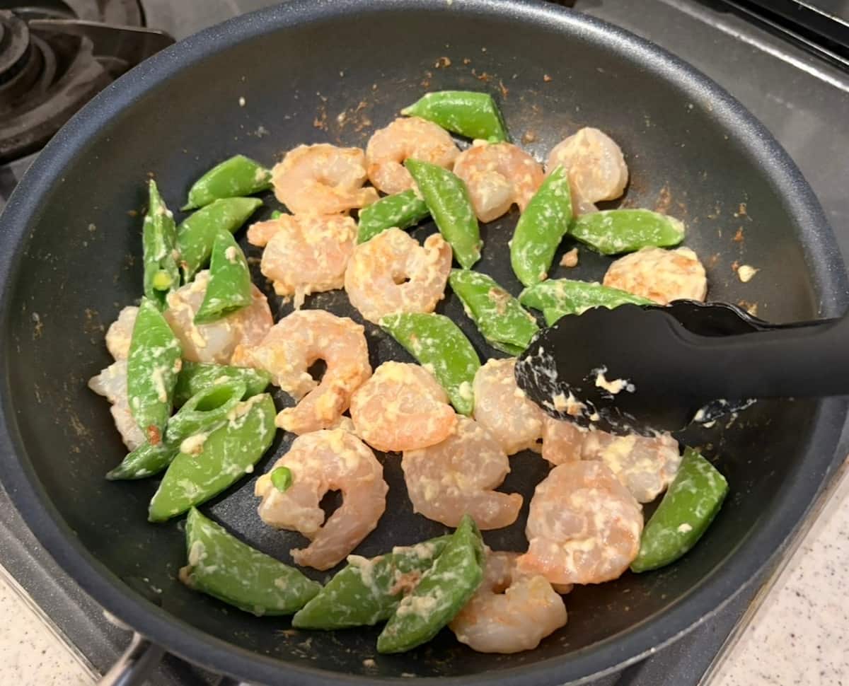 海老とスナップエンドウのマヨ炒め