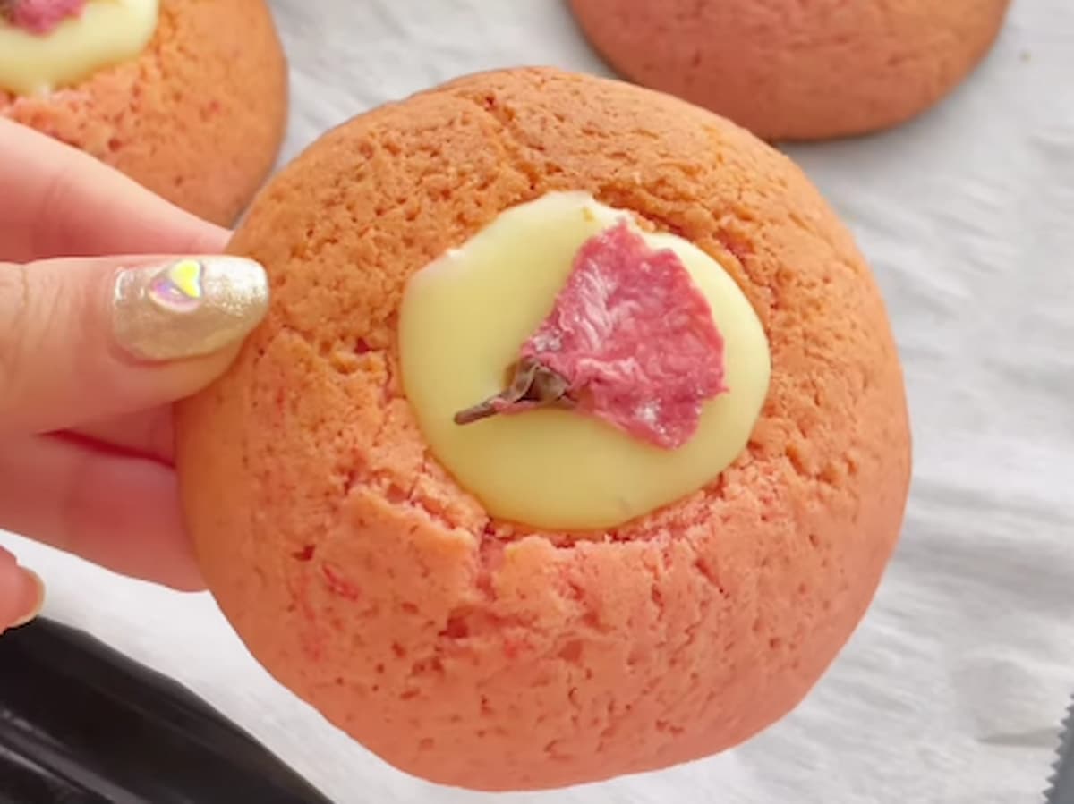 見た目にキュン♪春を楽しむ「お花スイーツ」の作り方