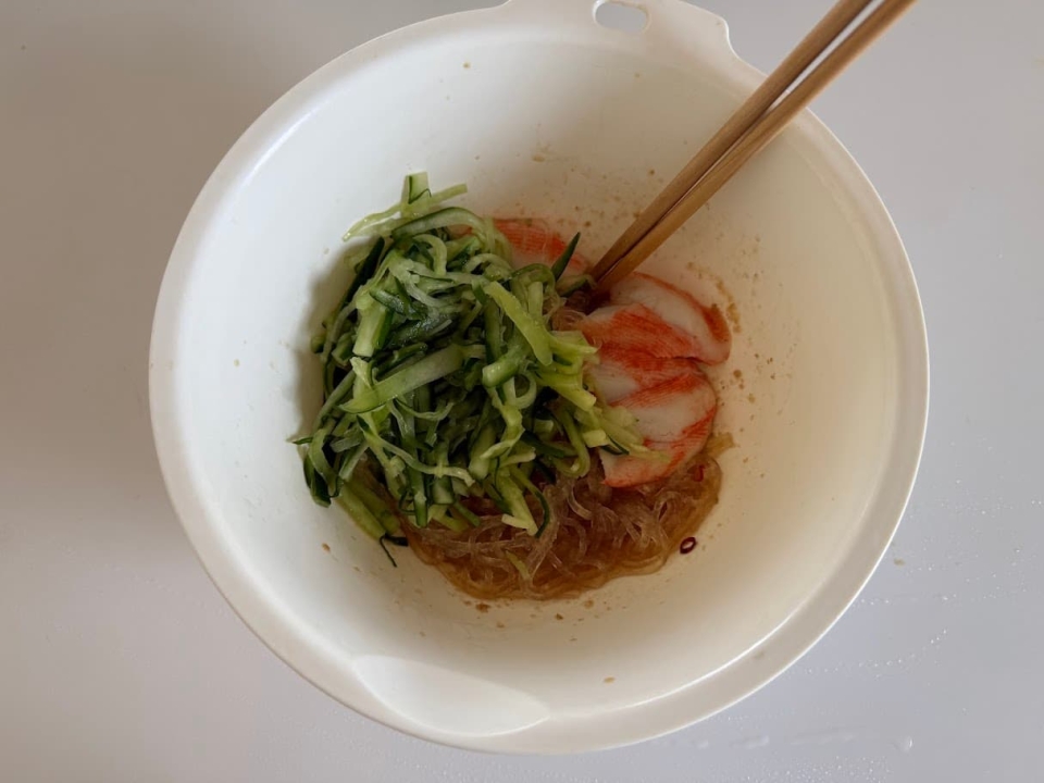 きゅうりとカニカマ