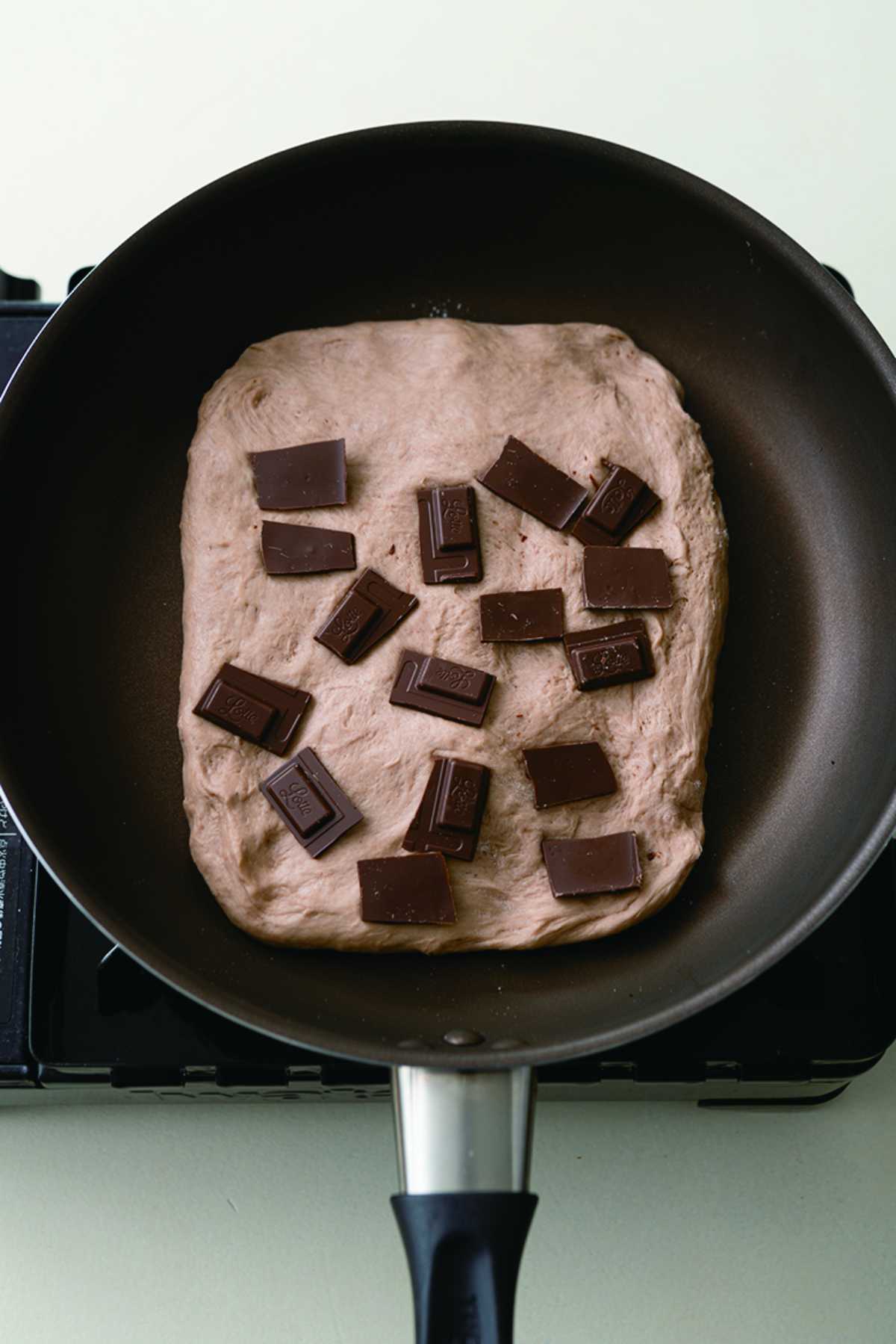 『がんばらなくても、絶対おいしい！フライパンパン』ダブルチョコパン