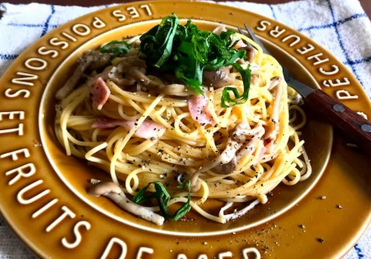 山本ゆりさん レンジ×和風パスタ きのこのコンソメバター醤油