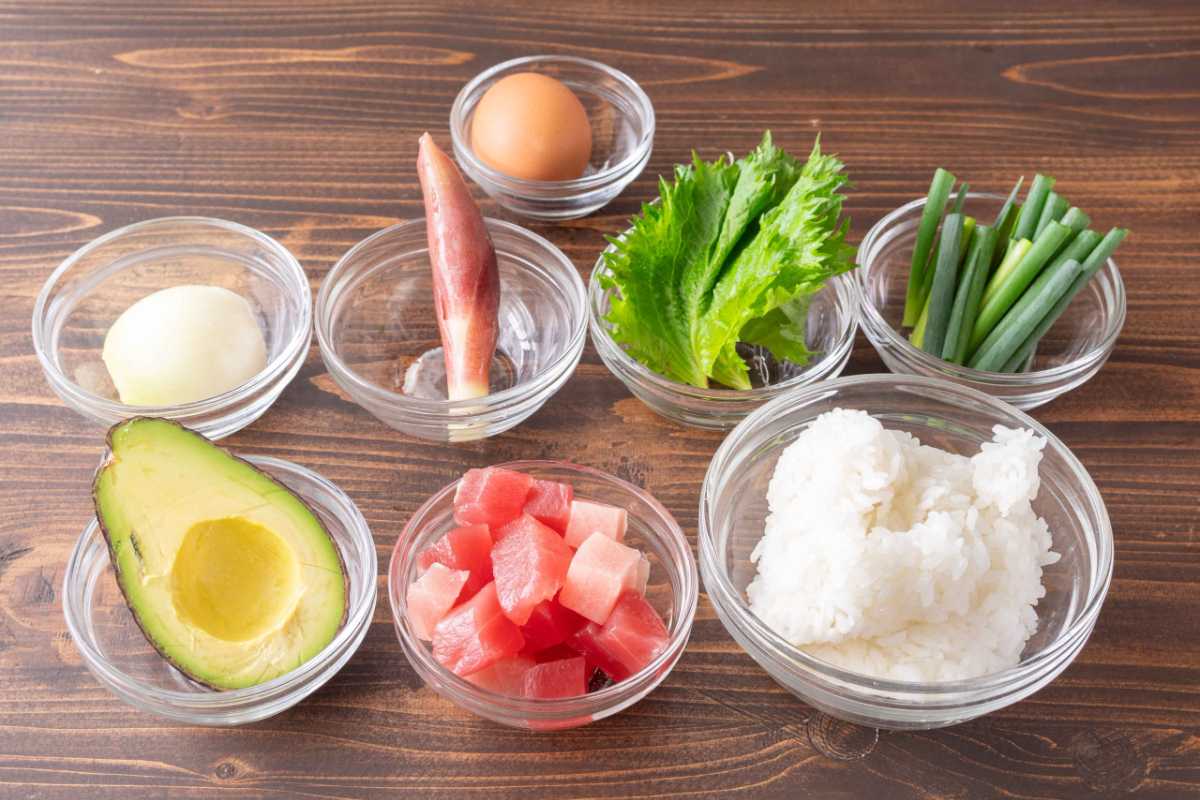 「ポキ丼」レシピ