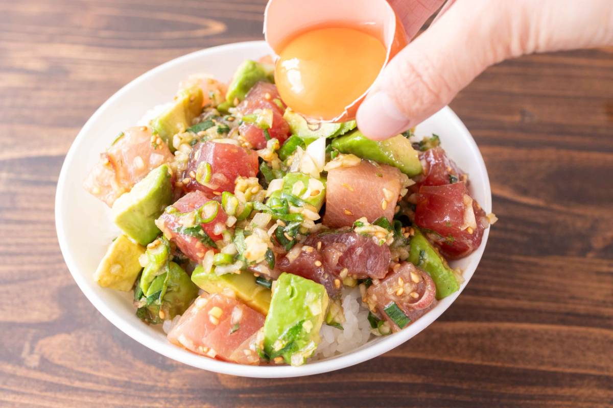 「ポキ丼」レシピ