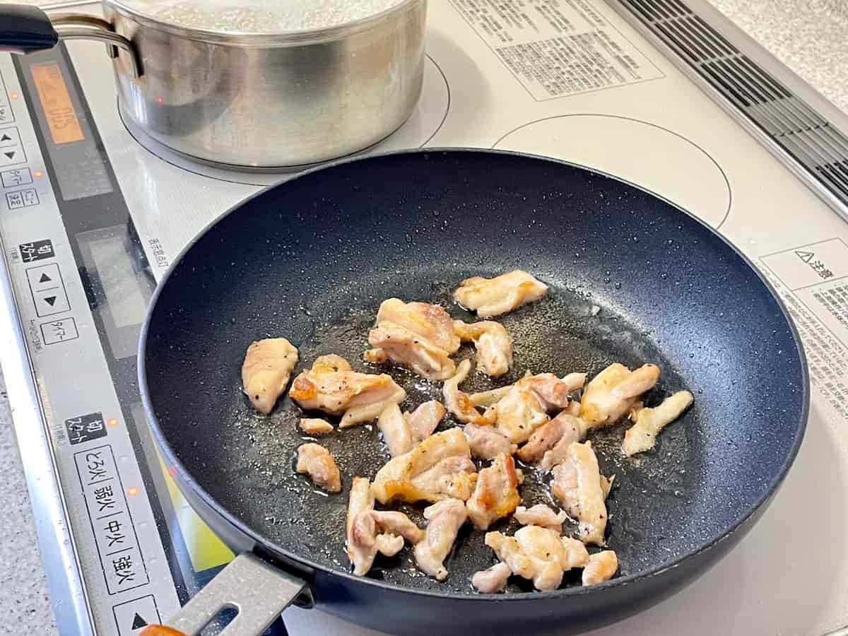 枝豆と鶏肉のトマト煮パスタ