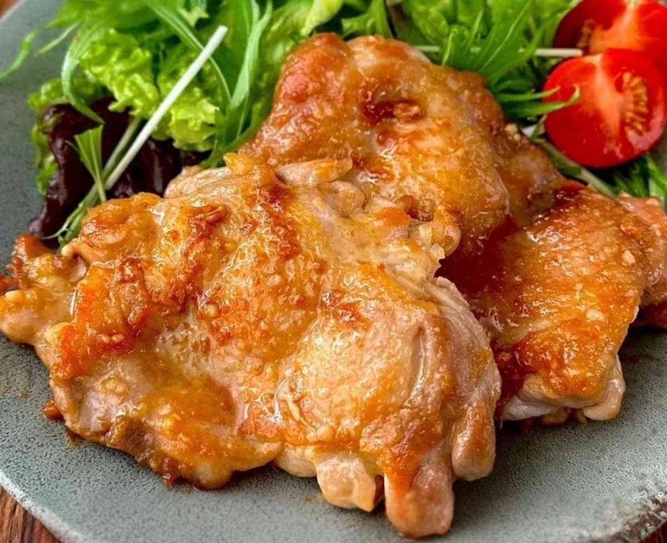 皮パリ中ジューシー！鶏もも肉で作る「絶品チキンステーキ」