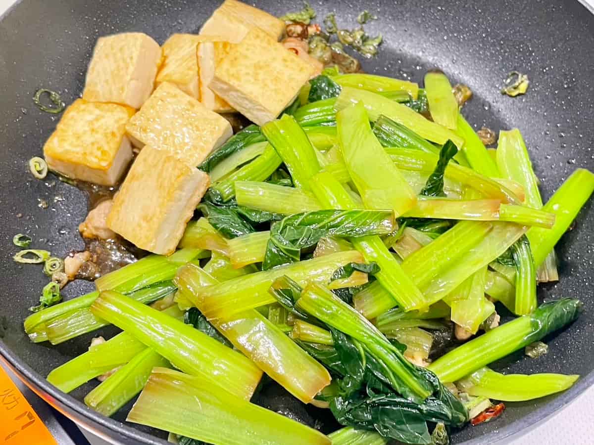 小松菜と豚肉の中華風ピリ辛炒め