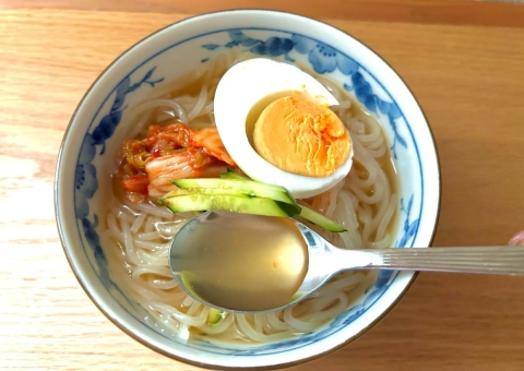 リピ確定！大人気の無印「盛岡冷麺」はスープと麺が驚きのおいしさ