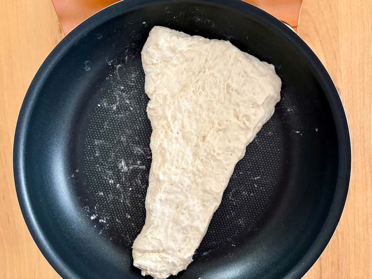 フライパンでナン