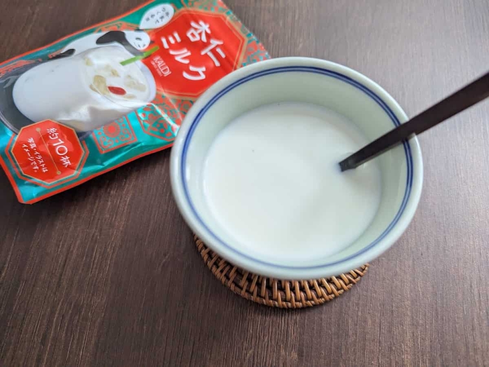 混ぜるだけでOK♪カルディ「杏仁ミルク」がまるで飲む杏仁豆腐！