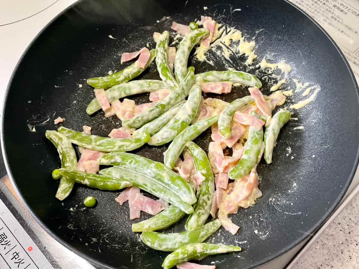 スナップえんどうとたまごのふんわりマヨソテー
