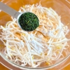 もやしに「小さじ1」加えてみて！カリッとおいしい意外な食べ方【包丁いらず】