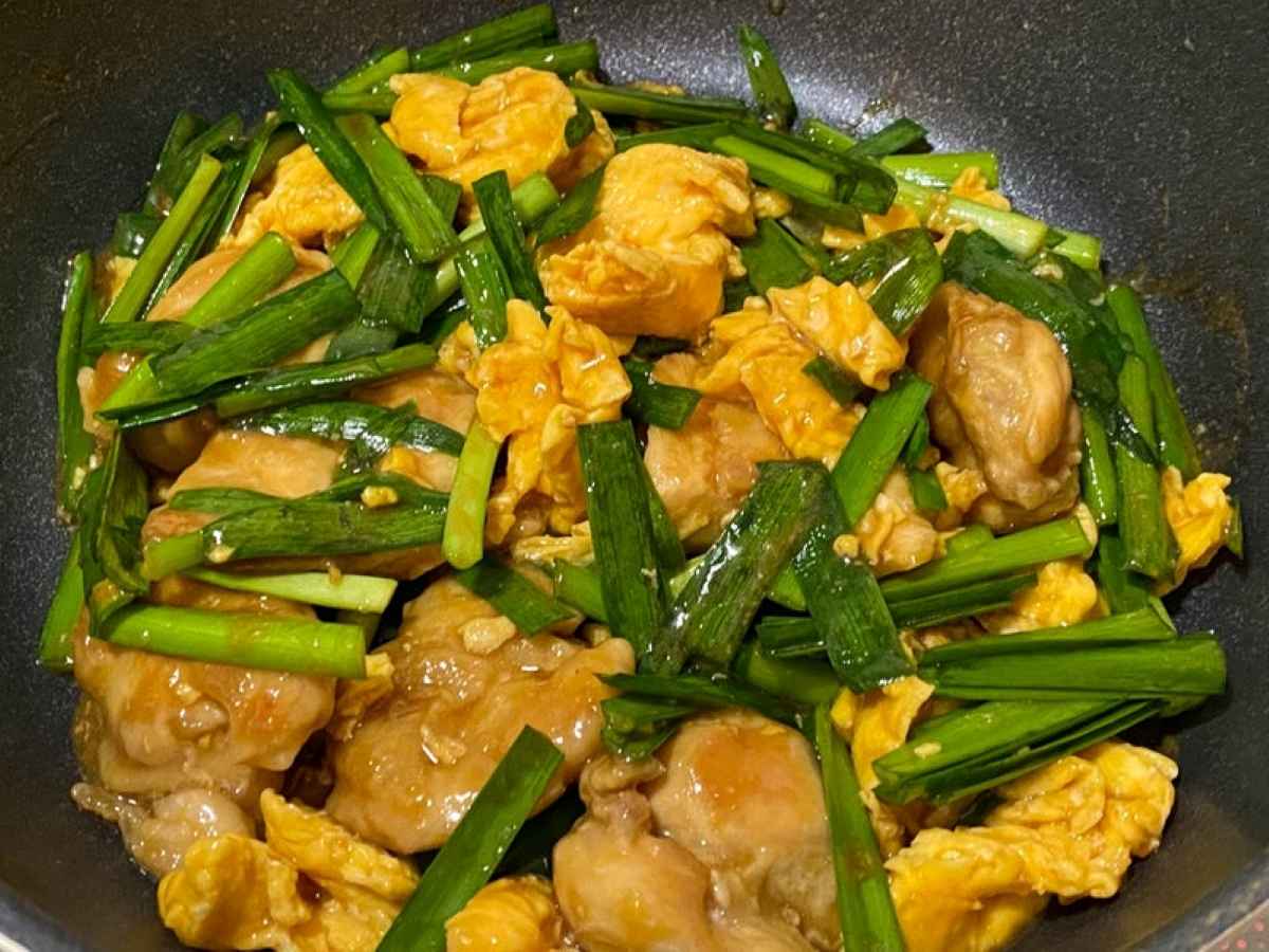 鶏ニラ玉