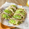 150万回再生！SNSでバズり中の「餃子の皮タコス」がパリッとジューシー♪