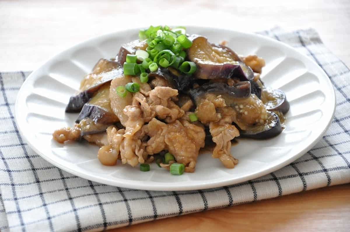 夏のメインに！ご飯がすすむ「なすと豚肉の満足おかず」レシピ