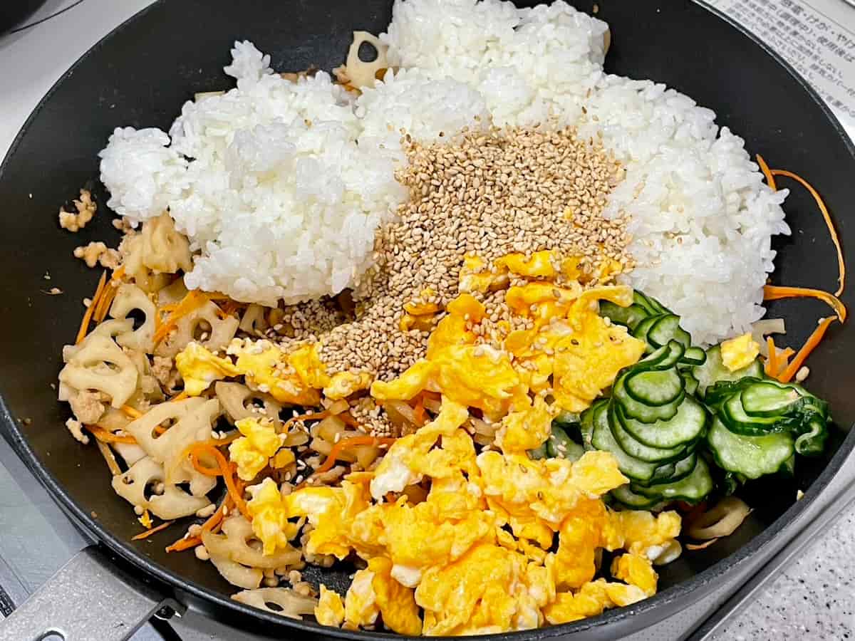 ワンパンでちらし寿司！鶏そぼろの彩りちらし寿司