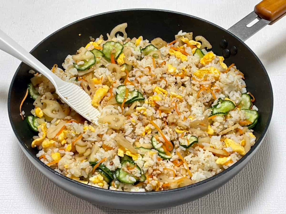 フライパン1つで作れる！「鶏そぼろのちらし寿司」