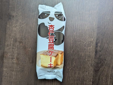 急な来客にも便利！カルディ「杏仁豆腐ケーキ」はしっとり濃厚で大満足♪