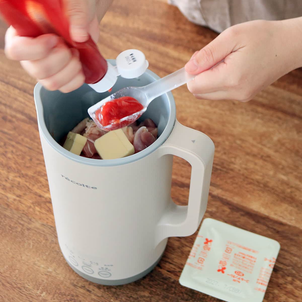 ほったらかしでスープも作れる 自動調理ポット ラージ 800ml／レコルト recolte