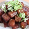 お肉のような満足感あり！バター醤油の「こんにゃくステーキ」
