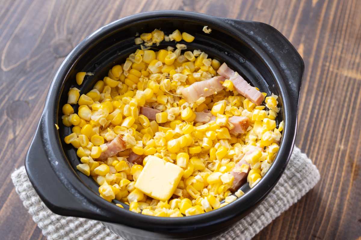 「とうもろこしとベーコンのバター醤油ごはん」レシピ